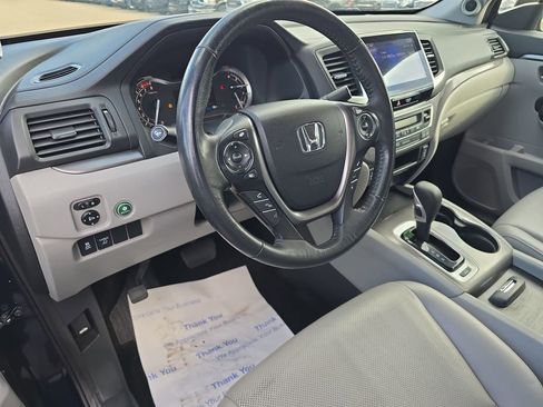 Used 2017 Honda Ridgeline RTL-T image 10