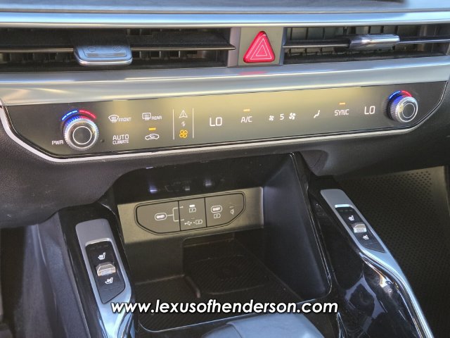 Used 2024 Kia Sorento SX Prestige w/ Sage Leather Package AWD/4WD image 28