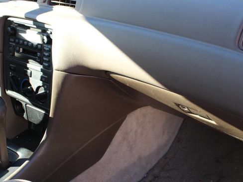 Used 2000 Toyota Camry LE image 12