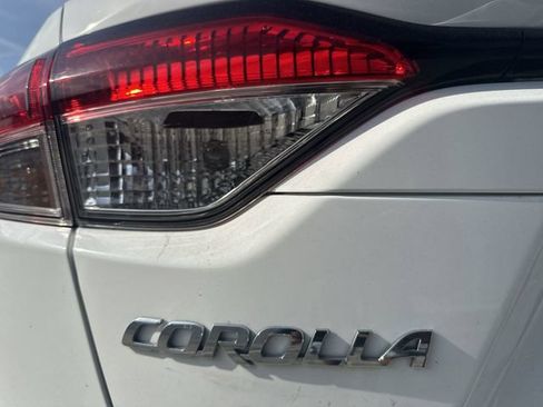 Used 2024 Toyota Corolla LE FWD image 12