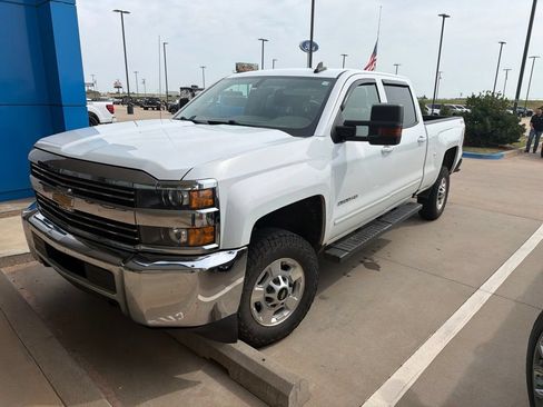 Used 2018 Chevrolet Silverado 2500 LT AWD/4WD image 1