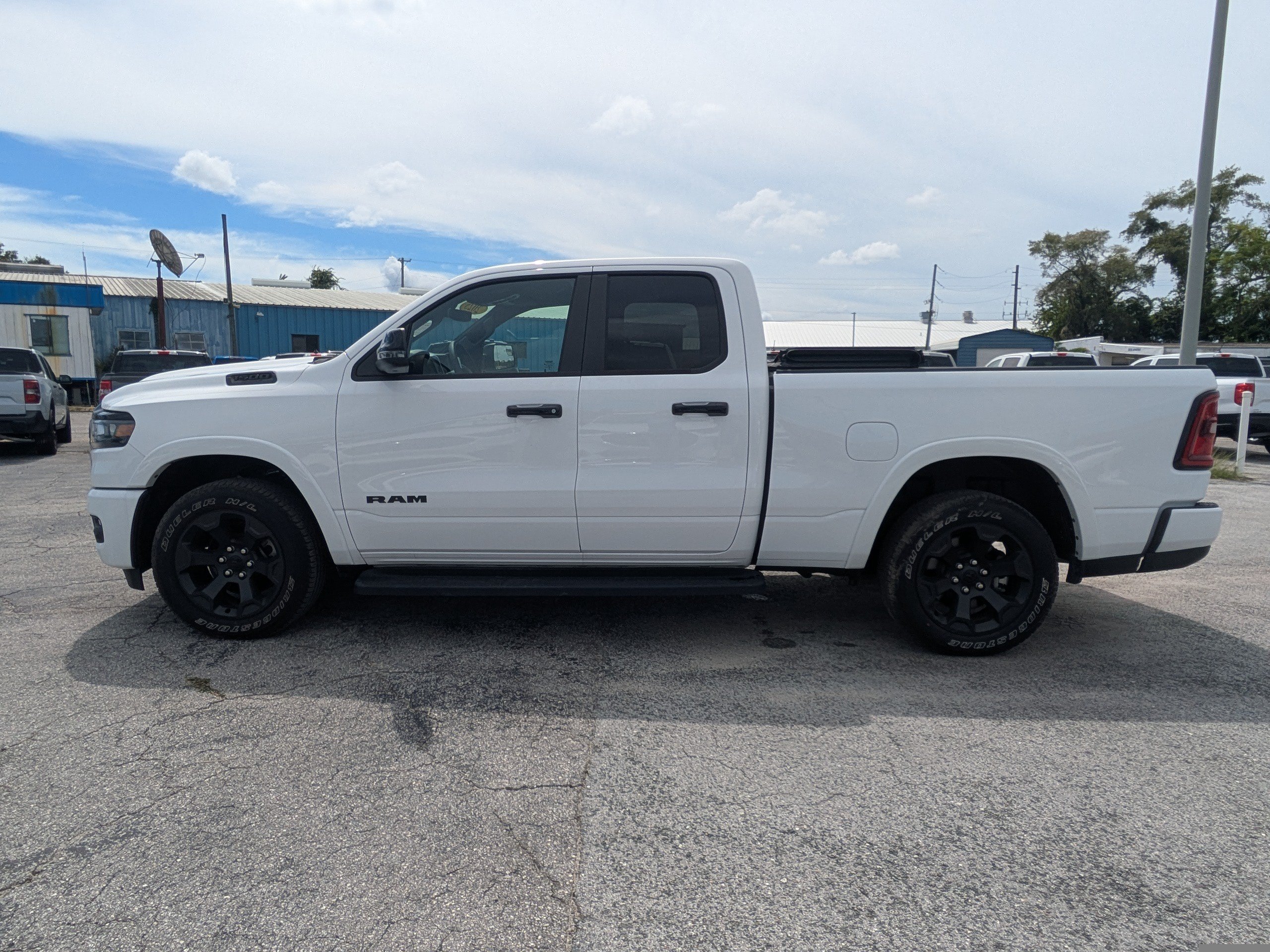 Used 2025 RAM 1500 Big Horn AWD/4WD image 7