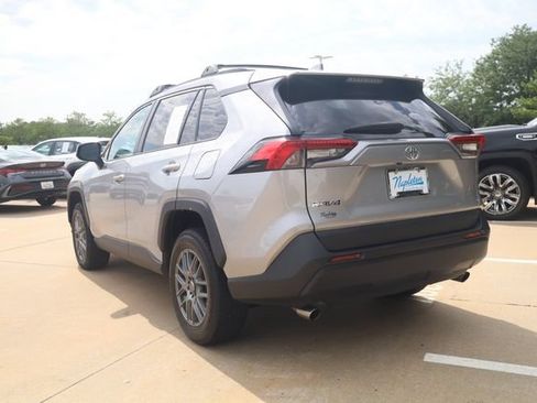 Used 2020 Toyota RAV4 LE w/ Carpet Mat Package FWD image 7