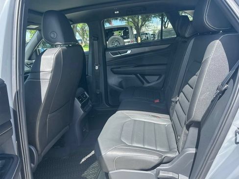 New 2026 Volkswagen Atlas Cross Sport SEL R-Line AWD/4WD image 49