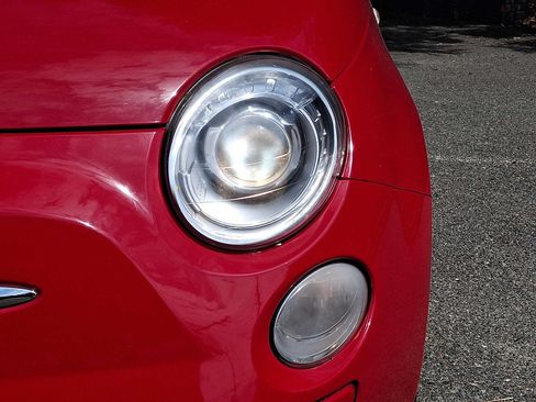 Used 2015 FIAT 500 Pop FWD image 11