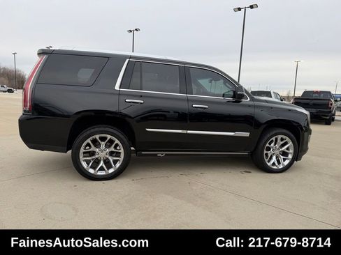 Used 2018 Cadillac Escalade Premium Luxury image 22