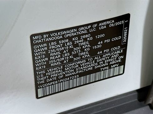 Used 2023 Volkswagen ID.4 Pro AWD/4WD image 23