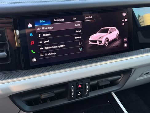 Certified 2025 Porsche Cayenne GTS image 20