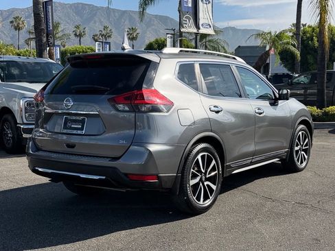 Used 2018 Nissan Rogue SL w/ Premium Package image 8