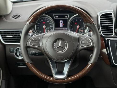 Used 2018 Mercedes-Benz GLS 450 4MATIC image 34