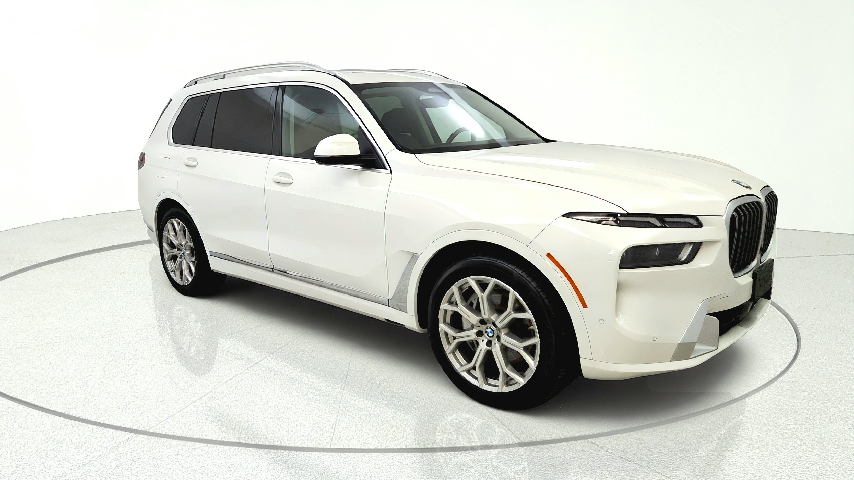 Used 2023 BMW X7 xDrive40i AWD/4WD image 1