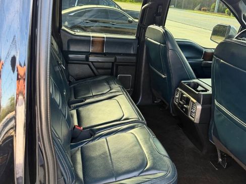 Used 2018 Ford F150 Limited image 12