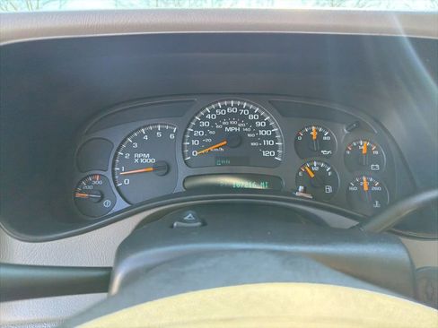 Used 2004 Chevrolet Silverado 2500 LT w/ Skid Plate Package image 8