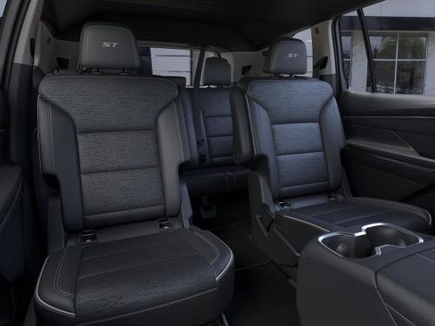 New 2026 Buick Enclave Sport Touring w/ Power Package FWD image 17