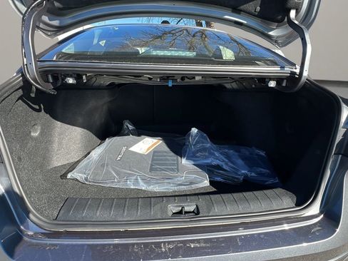 New 2026 Nissan Sentra SV w/ SV Convenience Package FWD image 27
