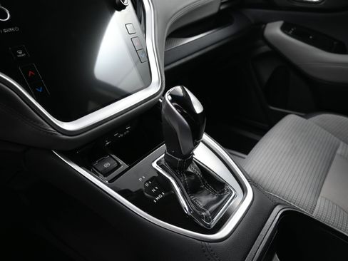 Used 2023 Subaru Crosstrek 2.0i Premium image 18