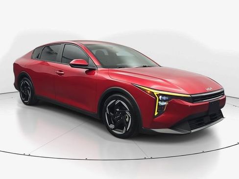 Used 2025 Kia K4 EX FWD image 3