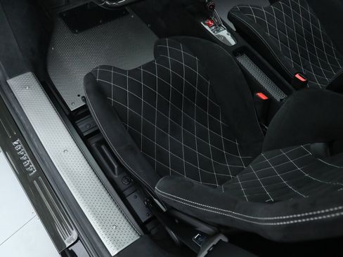 Certified 2015 Ferrari 458 Speciale Coupe image 28