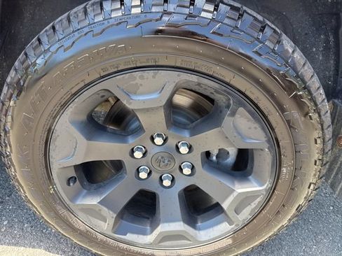 Used 2025 RAM 1500 Big Horn AWD/4WD image 10