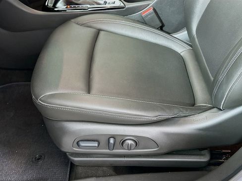 Used 2024 Buick Encore GX Sport Touring w/ Experience Buick Package image 19