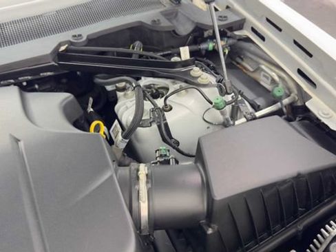 Used 2023 Land Rover Defender 130 S AWD/4WD image 43