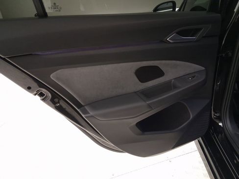 Used 2025 Volkswagen Golf R Black Edition image 34