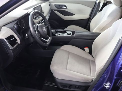 Used 2022 Nissan Rogue SV image 19