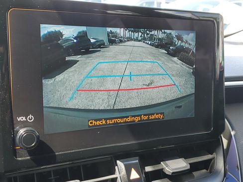 Certified 2024 Toyota Corolla Cross LE w/ Moonroof Package FWD image 27