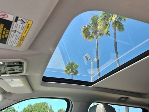 Used 2024 Toyota Tundra Limited image 30