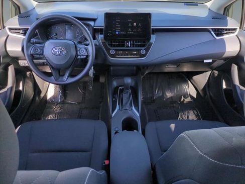 Certified 2025 Toyota Corolla LE image 10