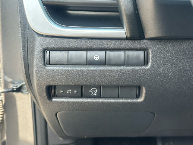 Used 2023 Nissan Rogue SV AWD/4WD image 20