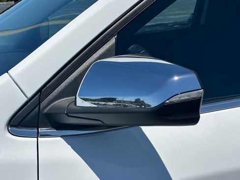 Used 2019 Chevrolet Equinox Premier FWD image 50