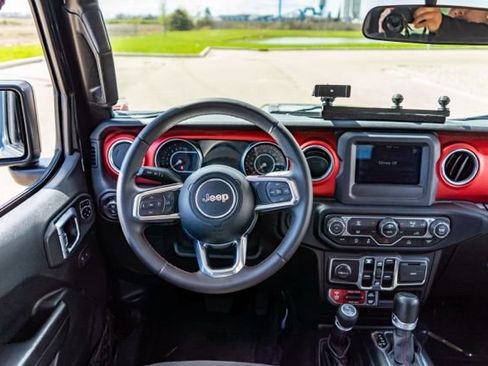 Used 2020 Jeep Gladiator Rubicon AWD/4WD image 14