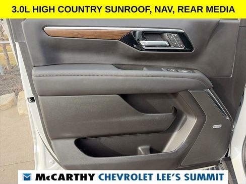 Used 2025 Chevrolet Tahoe High Country image 51