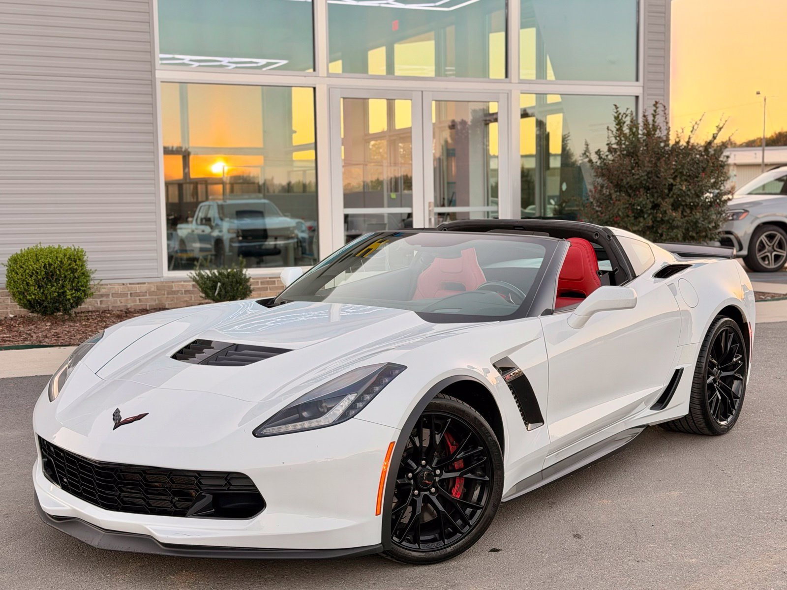 Used 2017 Chevrolet Corvette Z06 w/ Battery Protection Package RWD image 22