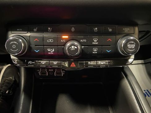 Certified 2024 Dodge Durango GT image 23