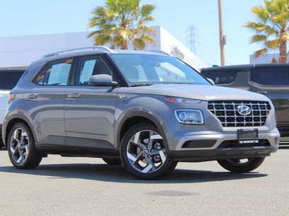 Used 2022 Hyundai Venue SEL