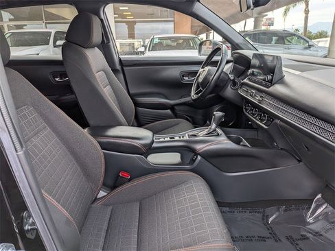 Used 2025 Honda HR-V Sport image 29