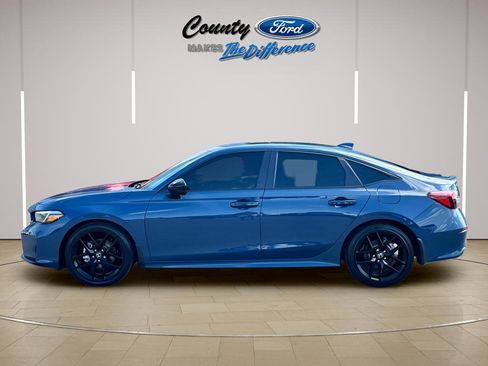 Used 2025 Honda Civic Sport image 3