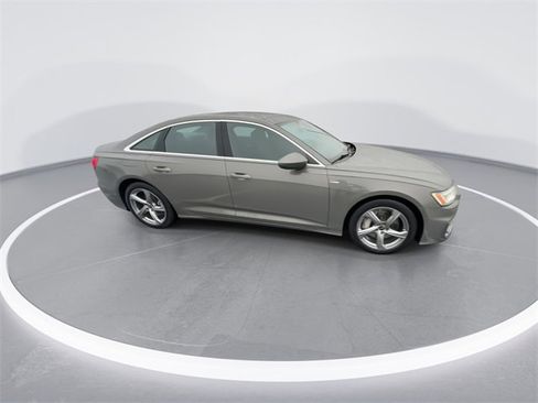 Used 2024 Audi A6 Premium Plus image 2