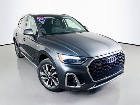 Used 2023 Audi Q5 2.0T Premium Plus w/ Premium Plus Package AWD/4WD image 2