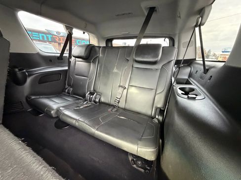 Used 2019 Chevrolet Suburban LT image 15