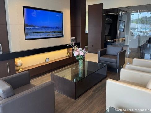 New 2024 Lincoln Corsair Grand Touring w/ Equipment Group 302A image 22