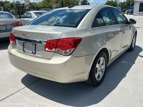 Used 2016 Chevrolet Cruze LT FWD image 5