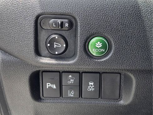 Used 2021 Honda Pilot Touring image 18