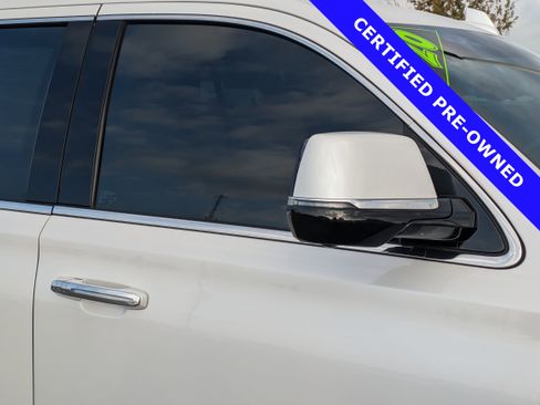 Used 2020 Cadillac Escalade Premium Luxury image 10