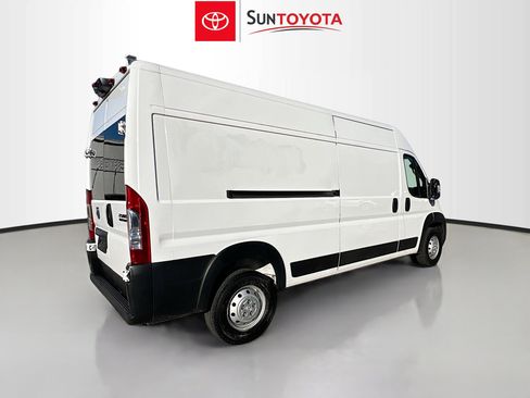 Used 2023 RAM ProMaster 2500 image 4