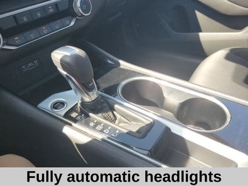 Used 2024 Nissan Altima 2.5 SV FWD image 7