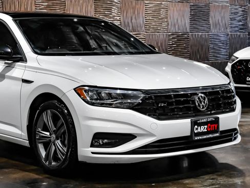 Used 2020 Volkswagen Jetta R-Line w/ R-Line Cold Weather Package FWD image 7