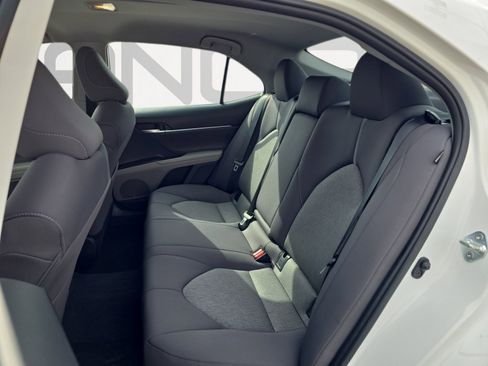 Used 2023 Toyota Camry LE image 19